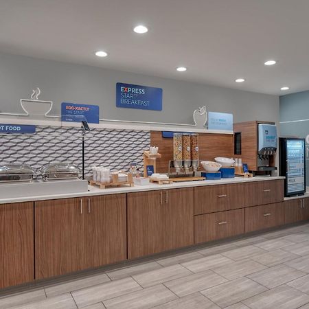 Holiday Inn Express & Suites Wadsworth By Ihg Dış mekan fotoğraf
