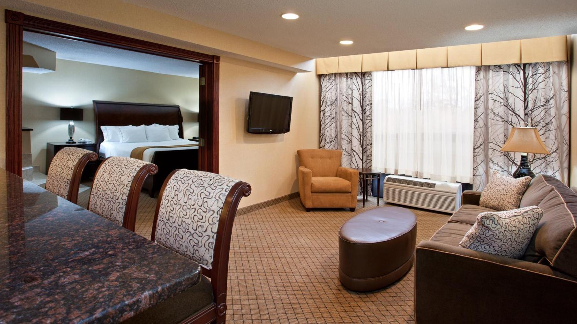 Holiday Inn Express & Suites Wadsworth By Ihg Dış mekan fotoğraf