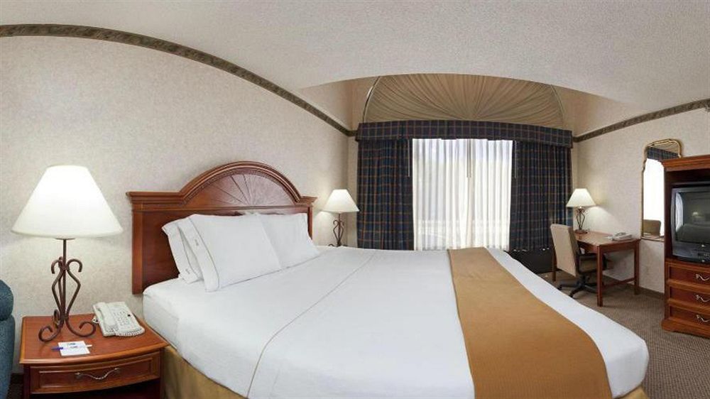 Holiday Inn Express & Suites Wadsworth By Ihg Dış mekan fotoğraf